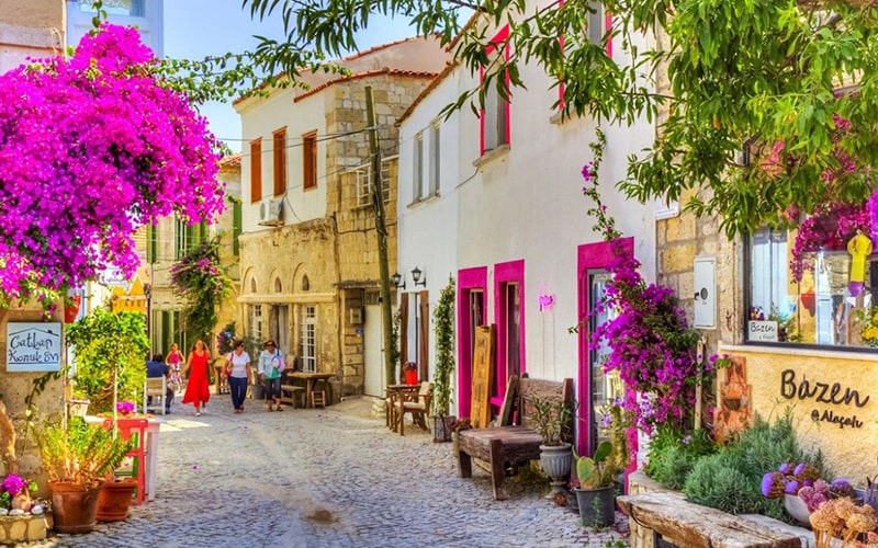 İzmir Çeşme Alaçatı Efes Şirince Turu | 1 Gece Konaklamalı | İstanbul Çıkışlı - 2