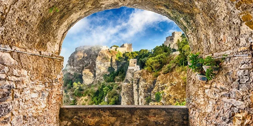 Amalfi'den Sicilya'ya Güney İtalya Masalı Turu Otobüs ile | İstanbul Çıkışlı | 6 Gece Konaklamalı - 9