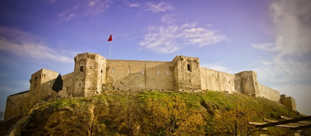 Ankara Çıkışlı Trenli Güneydoğu Turu | Diyarbakır – Mardin – Şanlıurfa – Gaziantep