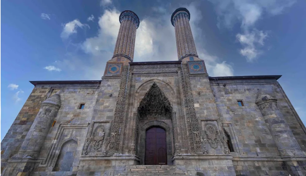 Ankara Çıkışlı Uçak Gidiş Dönüş | Doğu Ekspresi Turu | Van – Doğubayazıt – Kars – Erzurum
