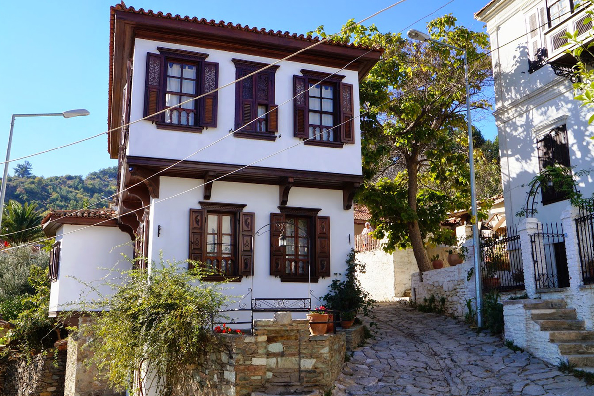 Egenin Saklı Köyleri Birgi Tire Şirince Seferihisar Urla Alaçatı Turu | 2 Gece Konaklamalı | İstanbul Çıkışlı - 9
