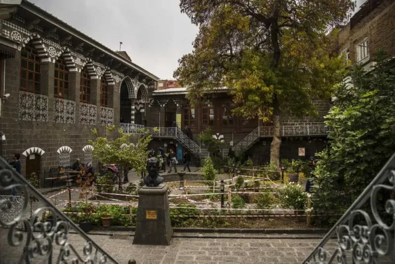 İstanbul Çıkışlı Trenli Güneydoğu Turu | Diyarbakır – Mardin – Şanlıurfa – Gaziantep