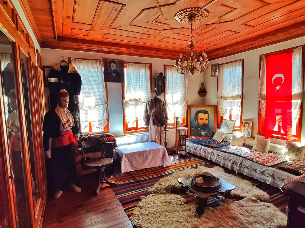 İstanbul  Çıkışlı Turistik Doğu Ekspresi Turu | Tren Gidiş Uçak Dönüş | 3 Gece 4 Gün