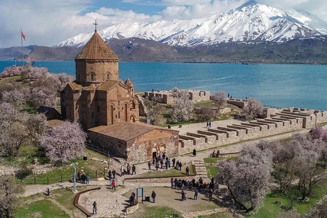 İstanbul Çıkışlı Van Gölü Ekspresi İle Büyük Doğu Turu | 6 Gece 7 Gün
