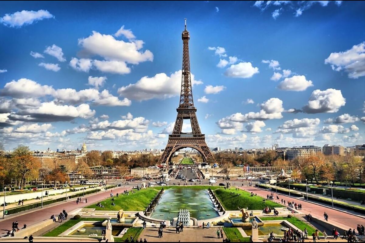 Noel Zamanı Grand Paris Disneyland Brüksel Amsterdam Turu THY ile | Ekstra Turlar Dahil | 4 Gece Otel Konaklamalı | İstanbul Çıkışlı - 2