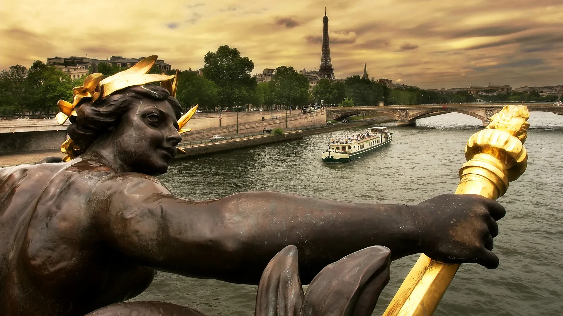 Paris ve Disneyland Turu Pegasus ile | İstanbul Çıkışlı | 4 Gece Konaklamalı - 3